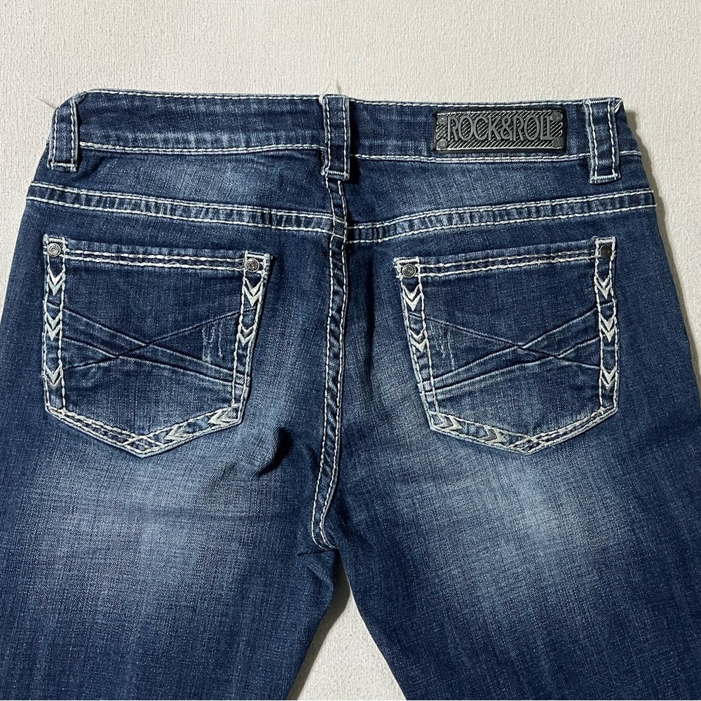 Rock‎ & Roll Women’s 30x31.5 Rival Low Rise Boot Cut Cowgirl Distressed Jeans